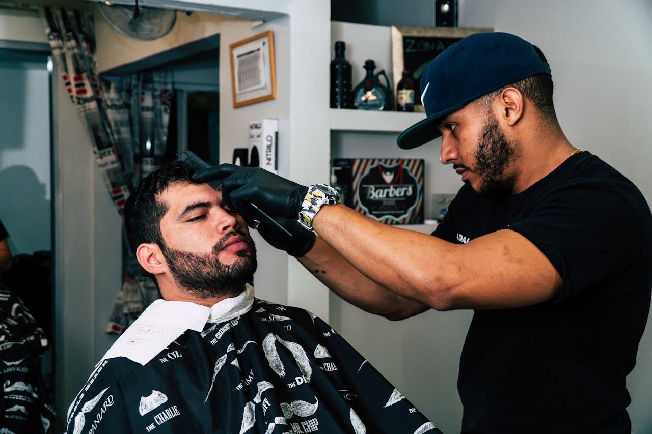 Quantas vezes o homem deve lavar o cabelo por semana